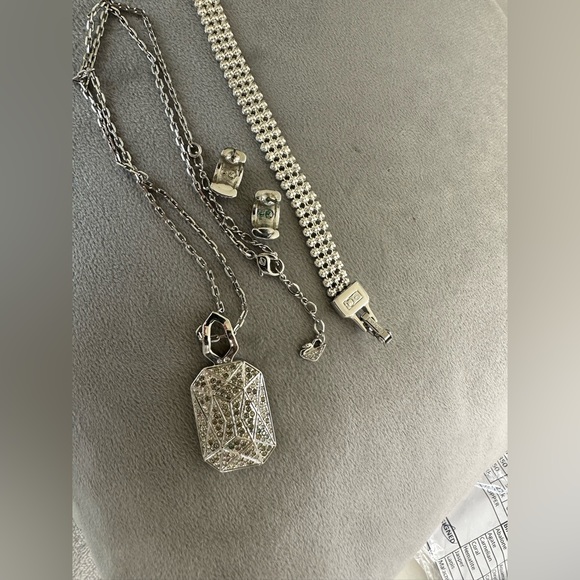 Swarovski jewelry set - Picture 6 of 8